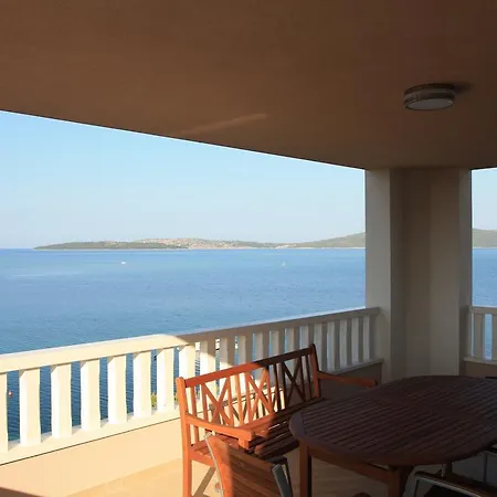 Pinna Nobilis - Ground Floor *