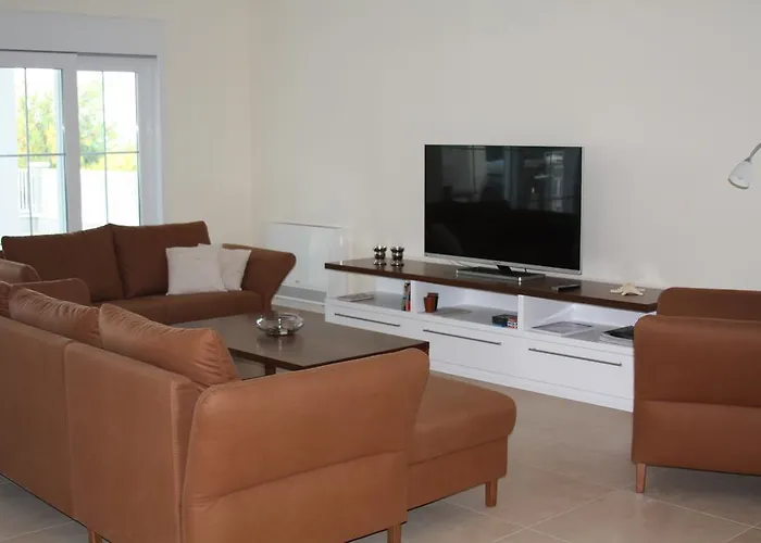 Pinna Nobilis - Ground Floor *