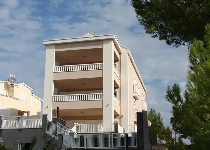 Pinna Nobilis - Ground Floor דירה *