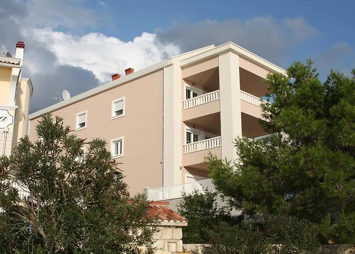 Pinna Nobilis - Ground Floor דירה